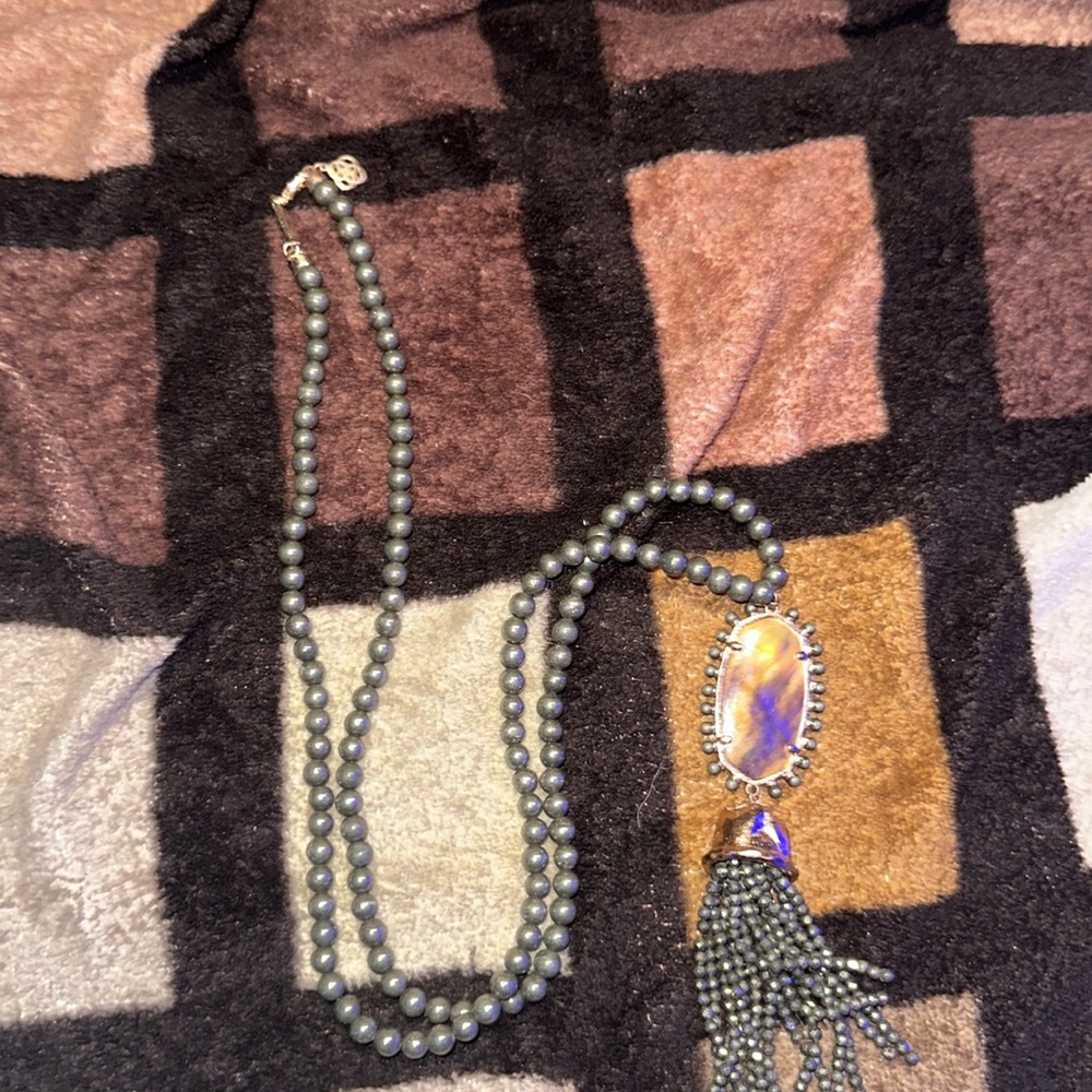 Kendra Scott Necklace